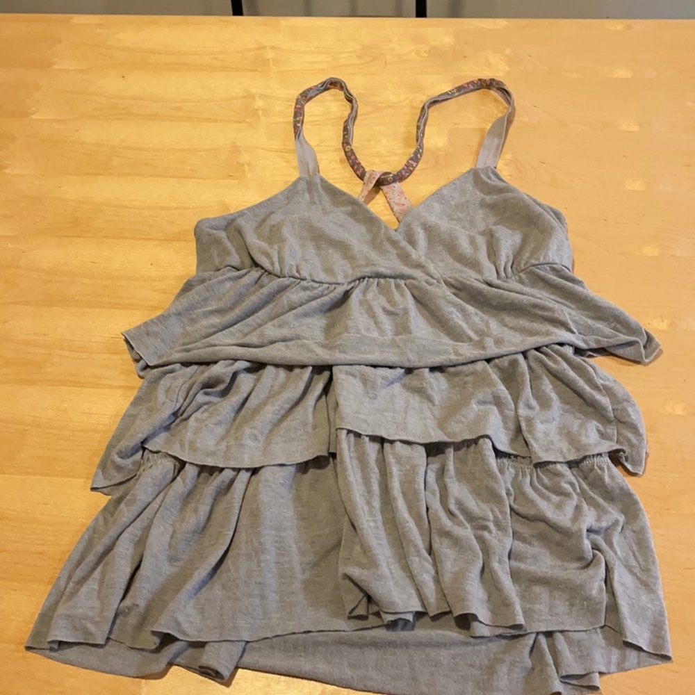 American eagle ruffle tank